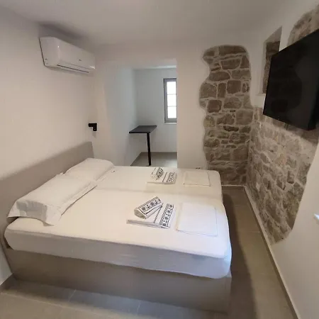 The Center Of Split, Renovated Stone House Apartman Split
